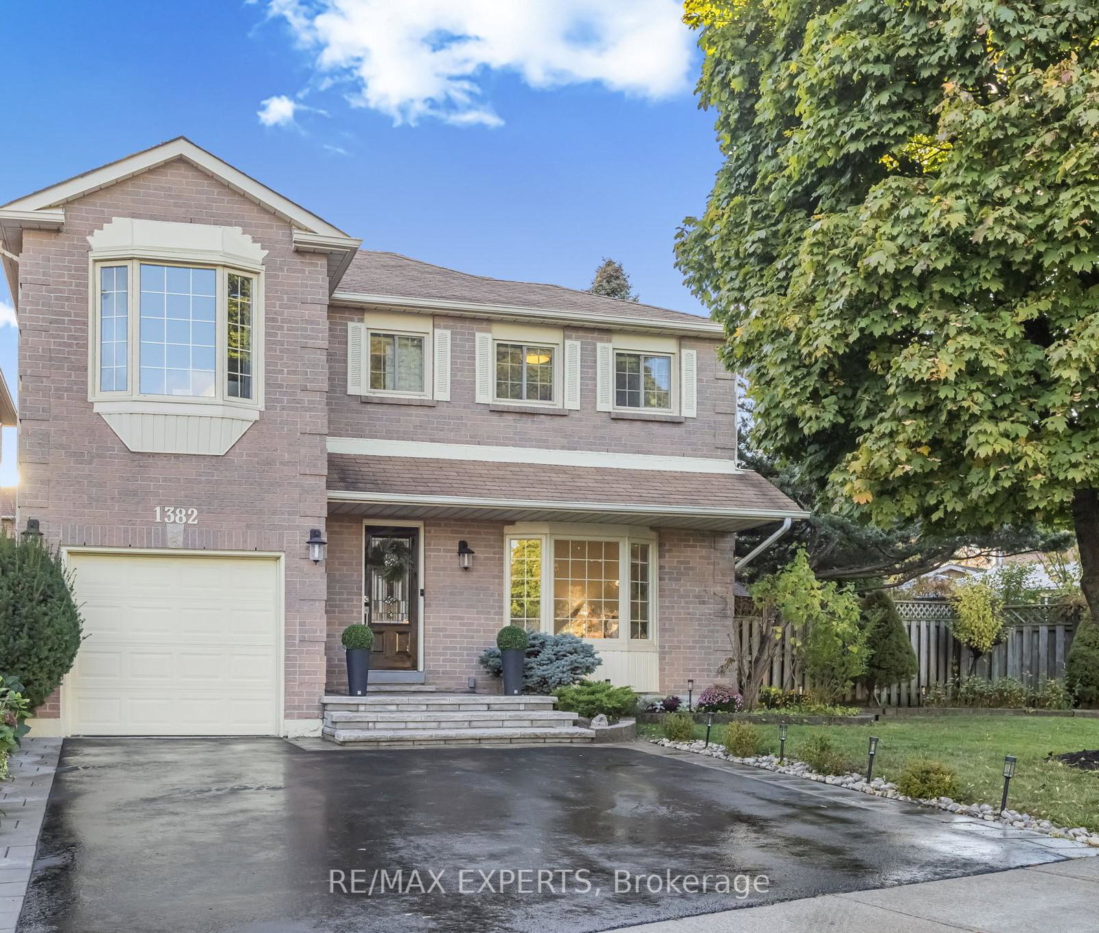 1382-hazel-mccleary-drive-oakville-ontario-w12494430
