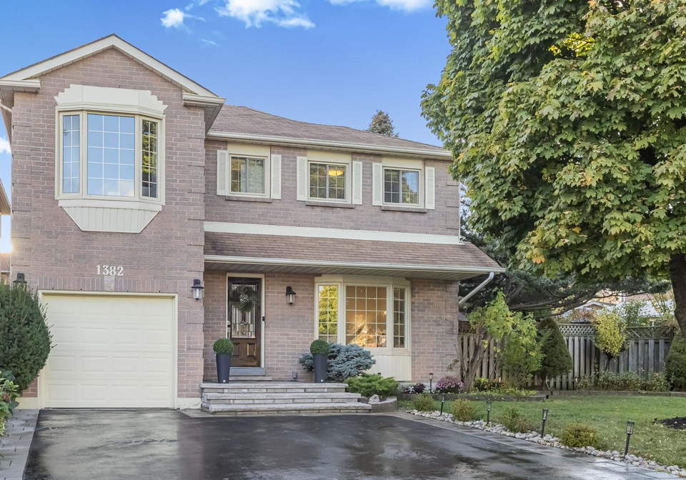 1382-hazel-mccleary-drive-oakville-ontario-w12494430