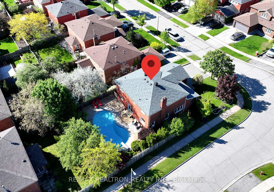 221-old-orchard-circle-oakville-ontario-w12494892