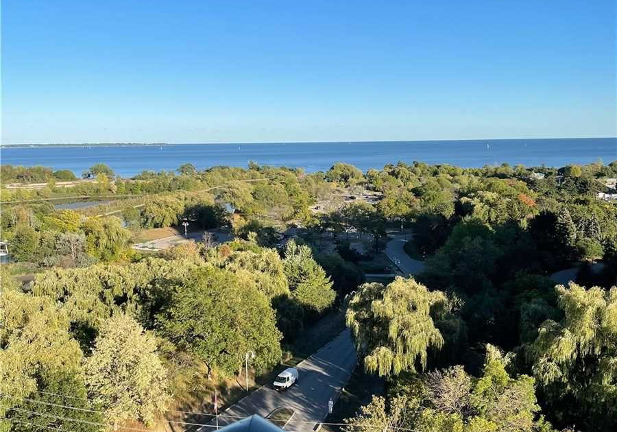 2240-lakeshore-boulevard-w-etobicoke-ontario-w12495006