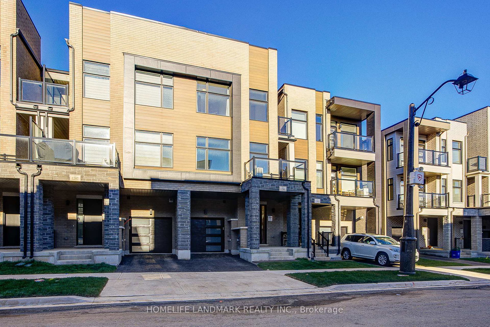 1299-dempster-lane-oakville-ontario-w12496062
