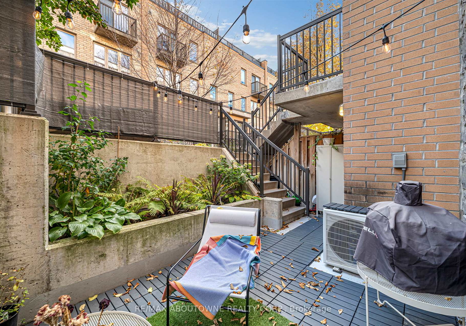12-foundry-avenue-toronto-ontario-w12496092