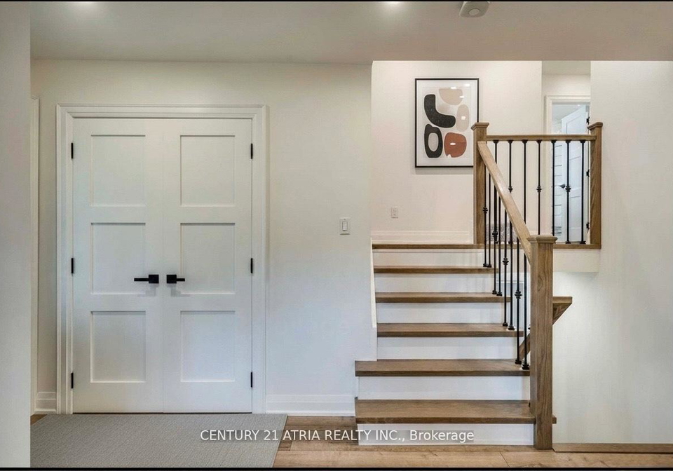 1319-oxford-avenue-oakville-ontario-w12496242