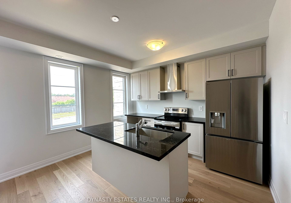 5945-saigon-street-mississauga-ontario-w12496258