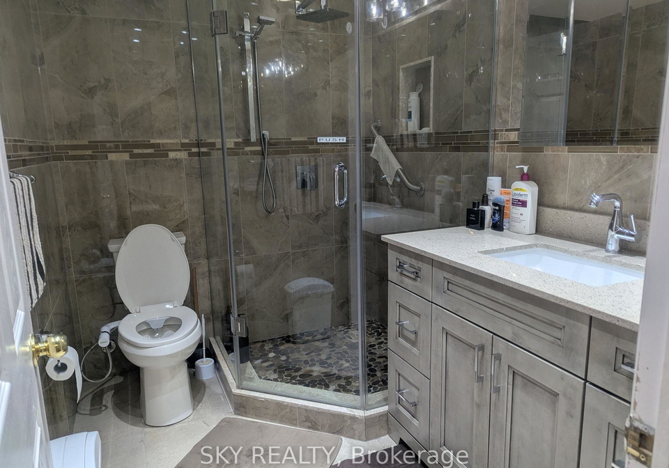 5775-invergordon-lane-mississauga-ontario-w12496328