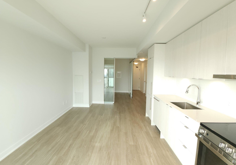 4130-parkside-village-drive-mississauga-ontario-w12497164