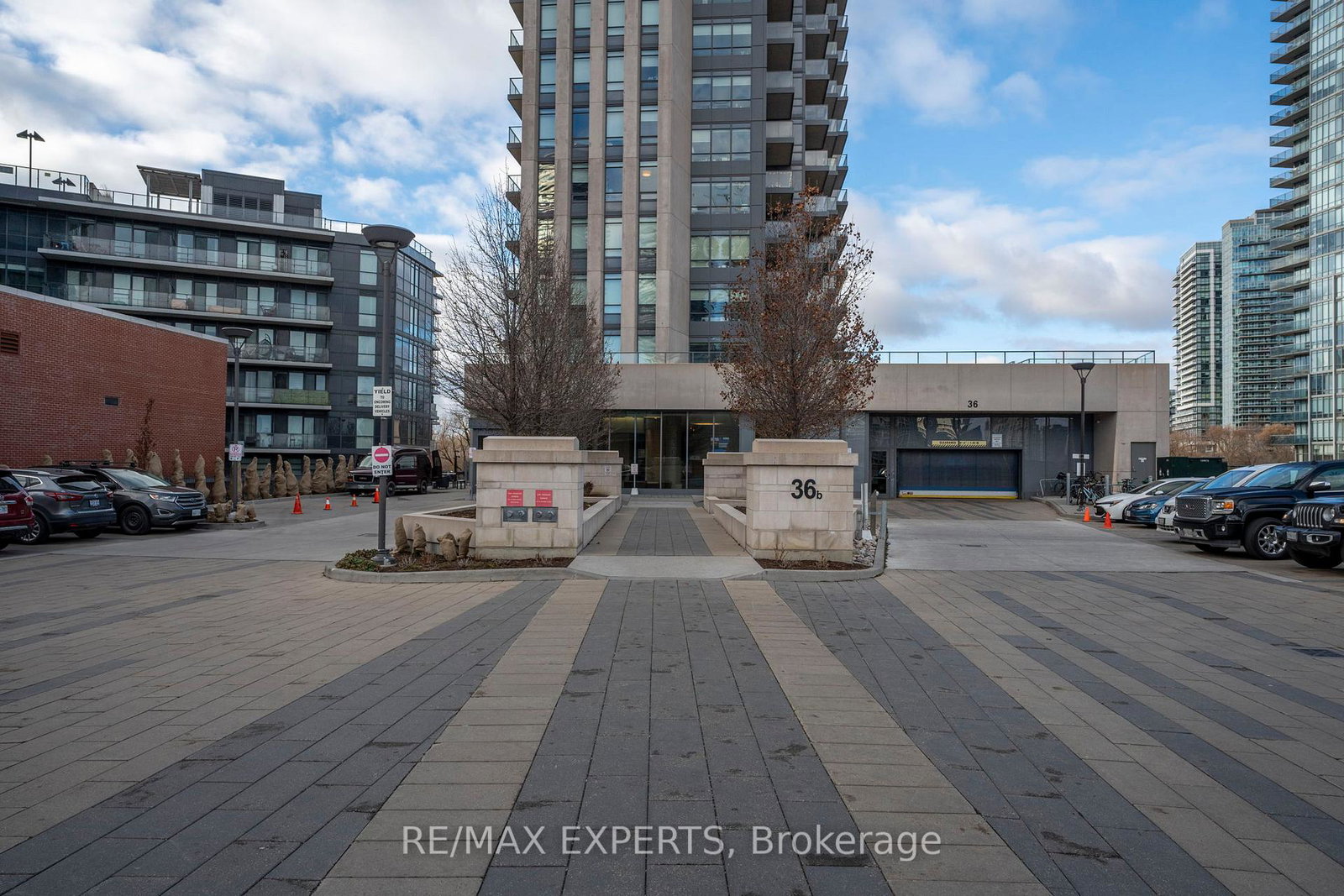 36-park-lawn-road-etobicoke-ontario-w12497304