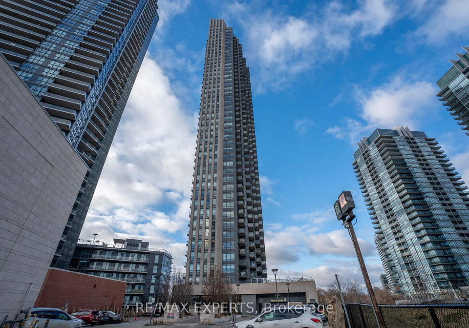 36-park-lawn-road-etobicoke-ontario-w12497304