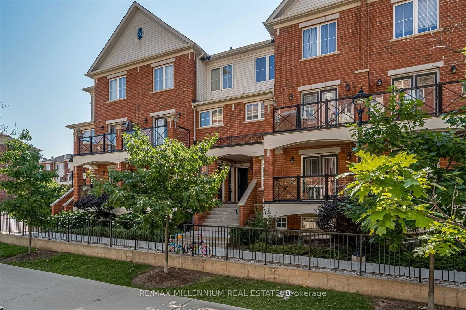 2468-post-road-oakville-ontario-w12497848