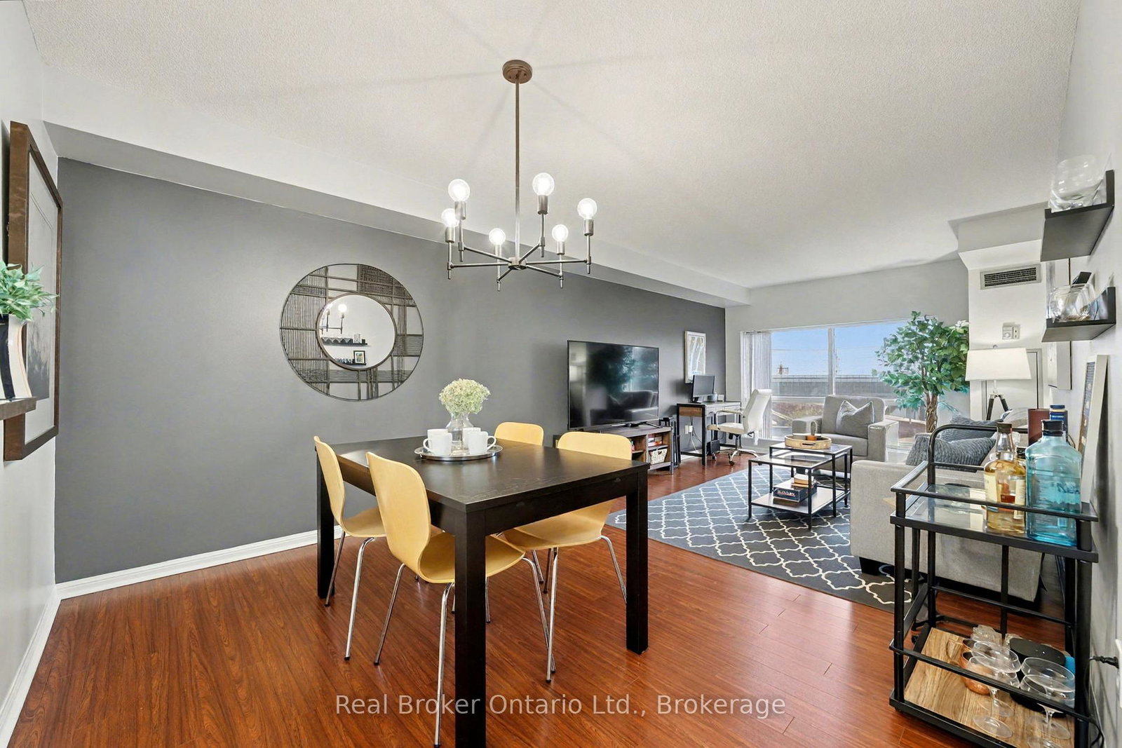 101-subway-crescent-etobicoke-ontario-w12498612