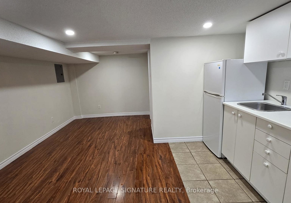 3661-lakeshore-boulevard-w-etobicoke-ontario-w12499258