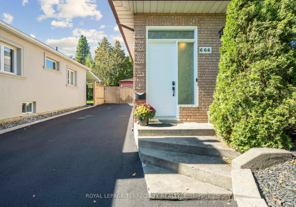 664-scarlett-road-etobicoke-ontario-w12499274
