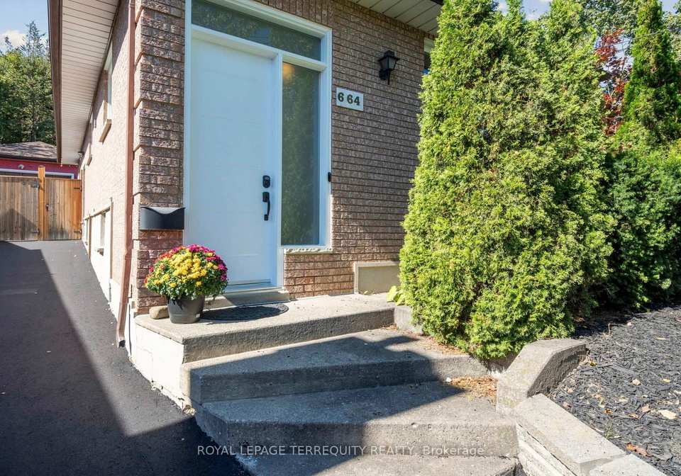 664-scarlett-road-etobicoke-ontario-w12499274