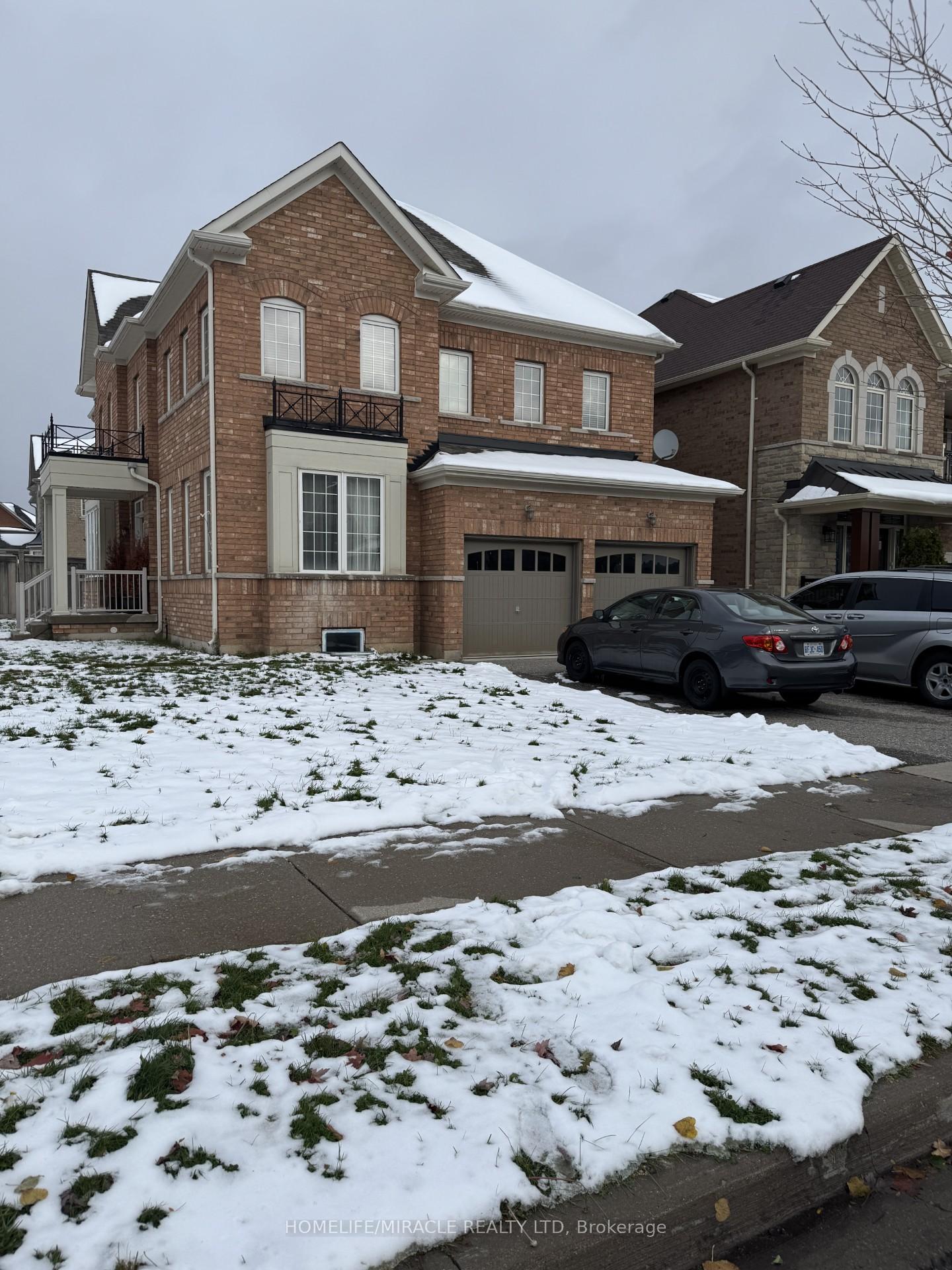 1-orangeblossom-trail-brampton-ontario-w12499380