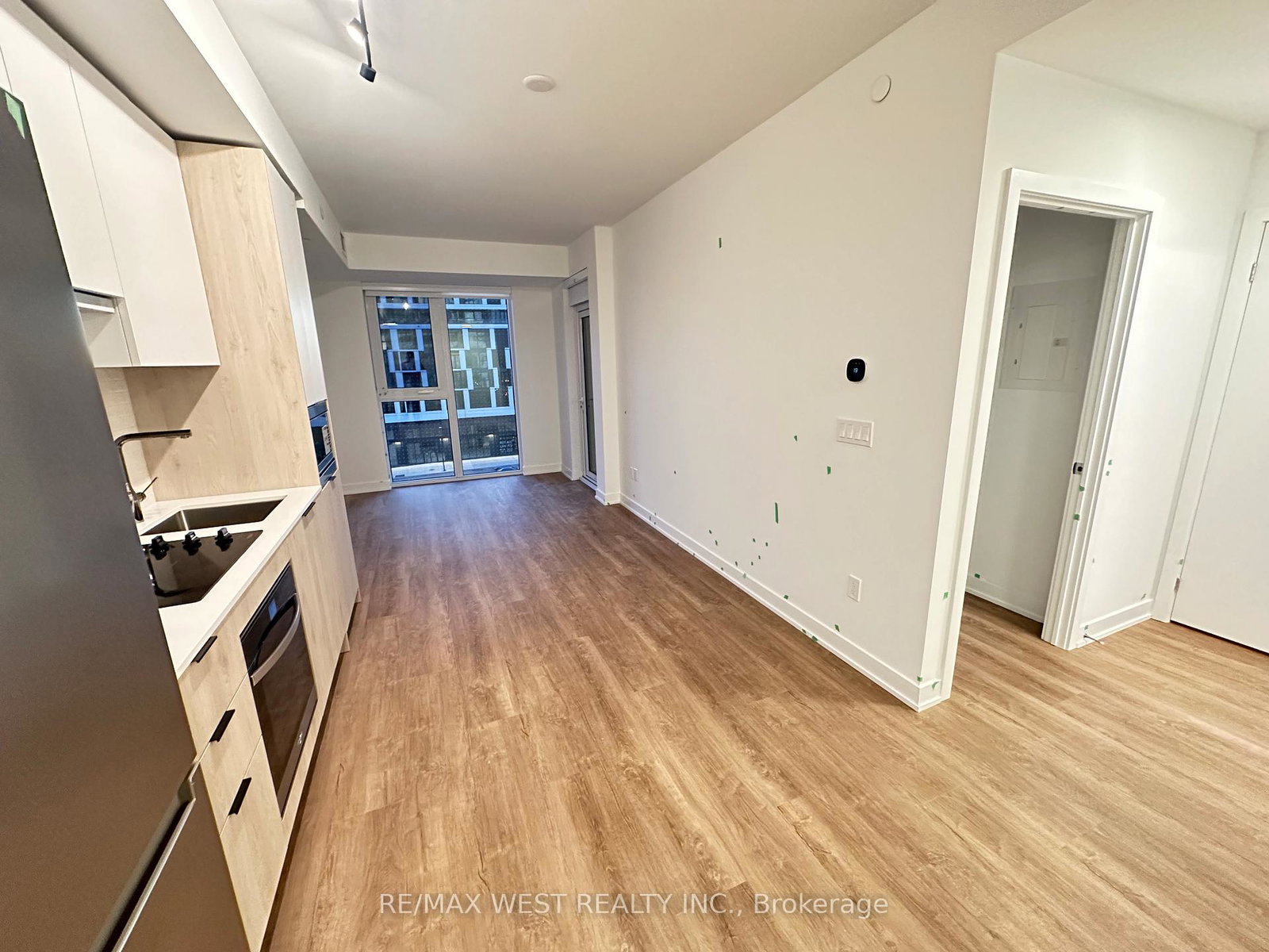 1007-the-queensway-etobicoke-ontario-w12500378