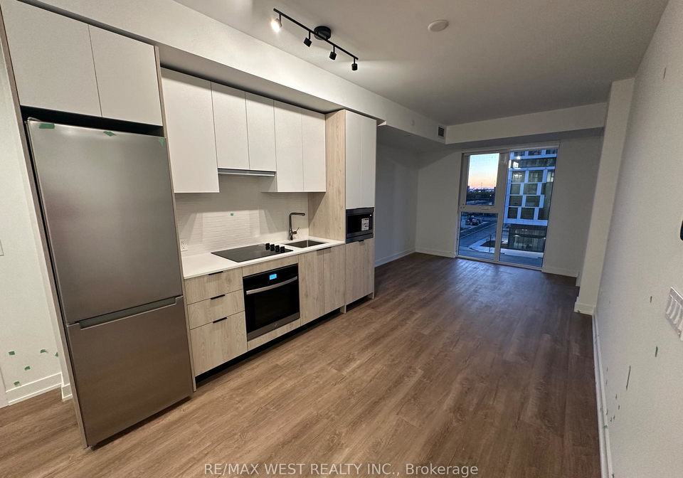 1007-the-queensway-etobicoke-ontario-w12500378