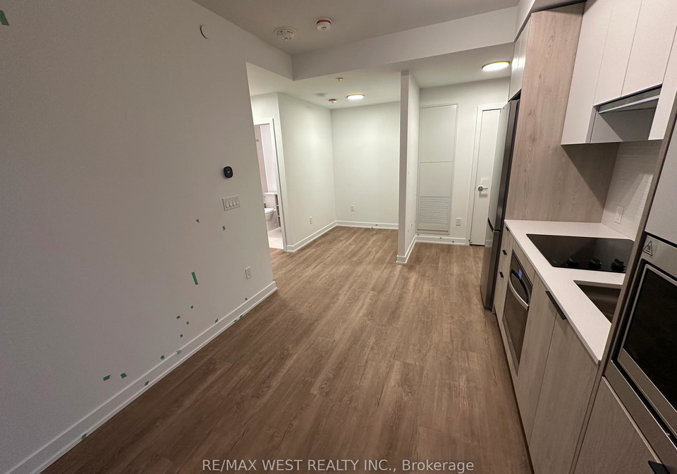 1007-the-queensway-etobicoke-ontario-w12500378