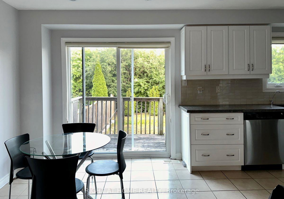 346-riverstone-drive-oakville-ontario-w12500454