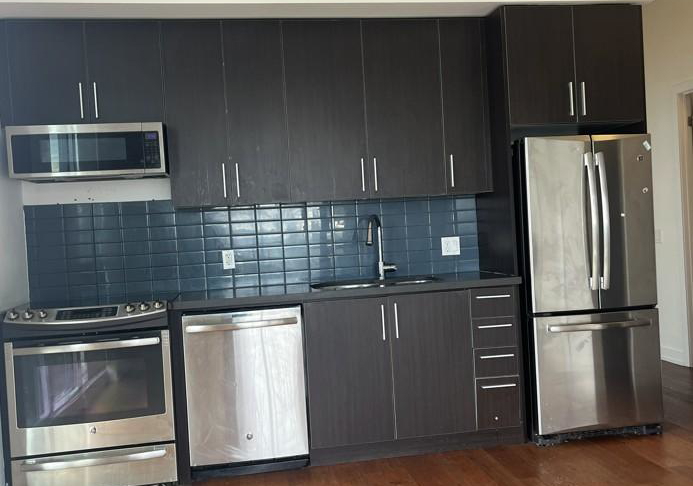2212-lake-shore-boulevard-w-etobicoke-ontario-w12500588