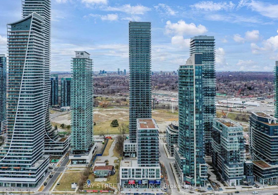 70-annie-craig-drive-etobicoke-ontario-w12500744