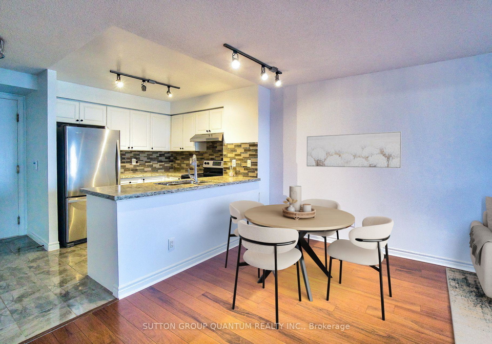 25-kingsbridge-garden-circle-mississauga-ontario-w12500830
