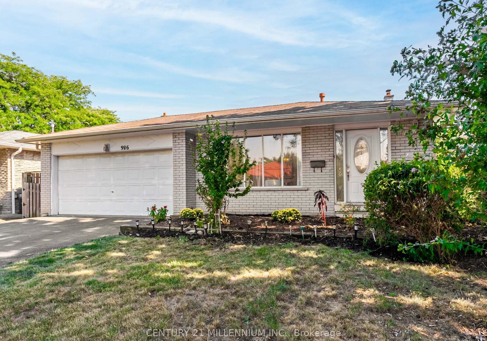 986-mcbride-avenue-mississauga-ontario-w12500836
