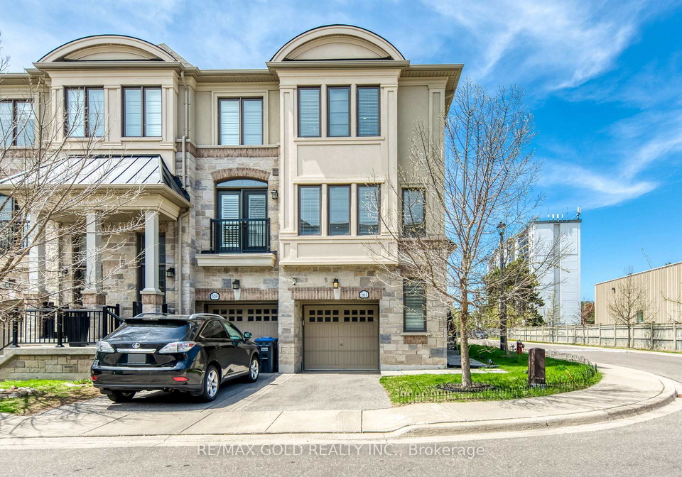 561-mermaid-crescent-mississauga-ontario-w12501000