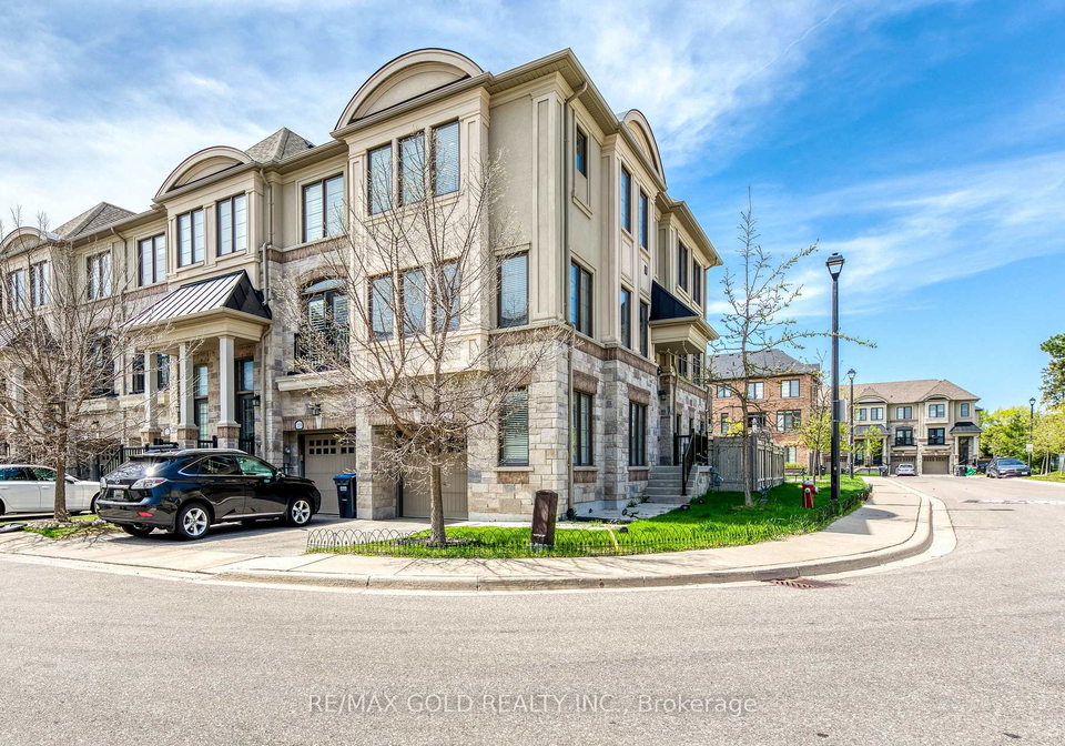 561-mermaid-crescent-mississauga-ontario-w12501000
