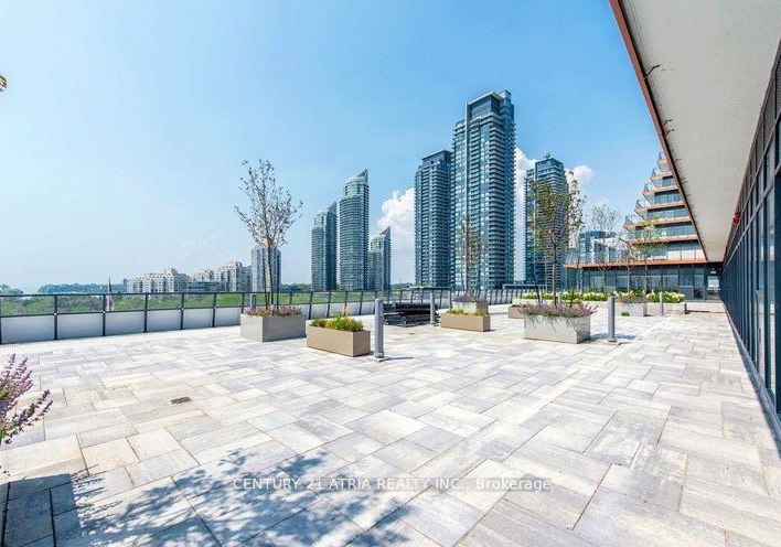 30-shore-breeze-drive-etobicoke-ontario-w12501752