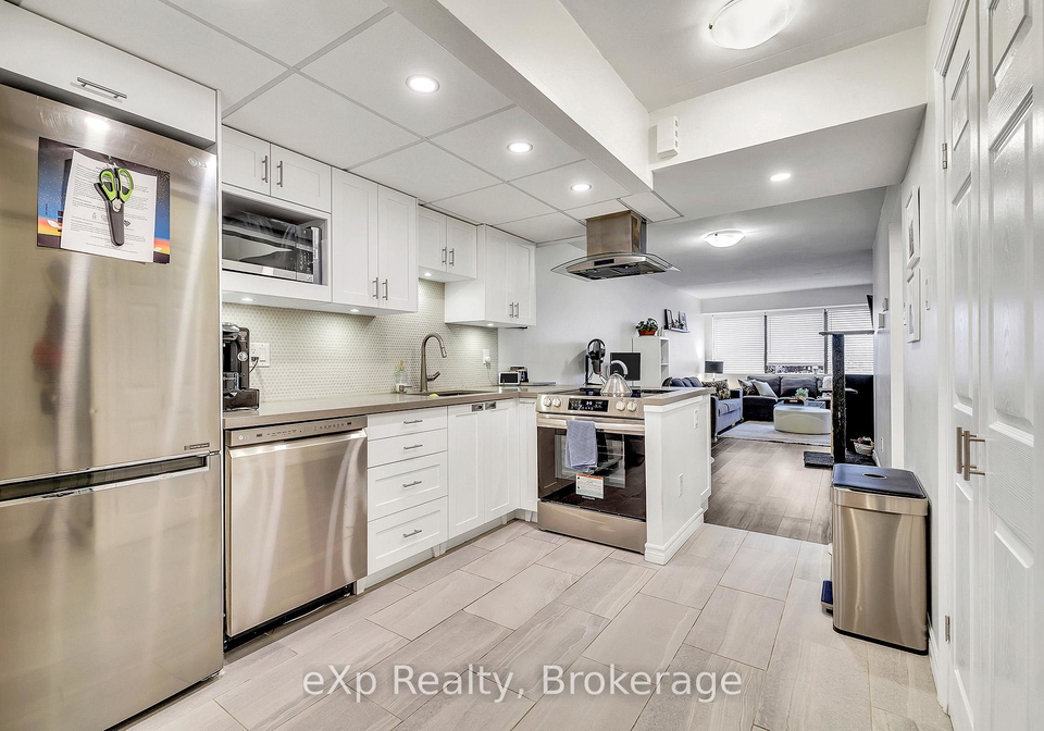 100-bronte-road-oakville-ontario-w12501816