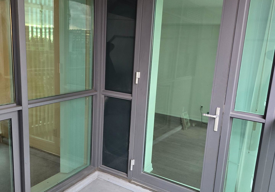 215-sherway-gardens-etobicoke-ontario-w12501818