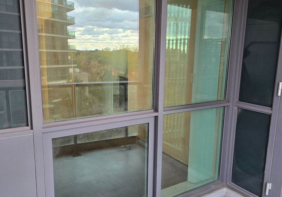 215-sherway-gardens-etobicoke-ontario-w12501818
