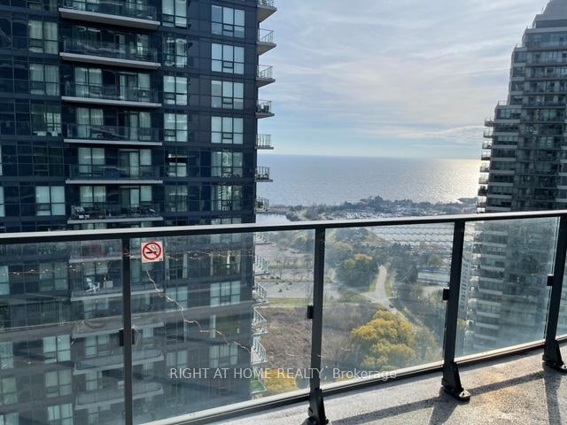 2220-lake-shore-boulevard-w-etobicoke-ontario-w12501864