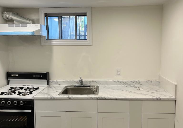 101-auburn-avenue-toronto-ontario-w12502458
