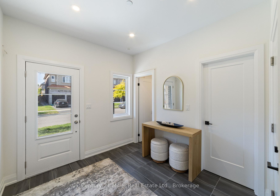 280-melody-common-oakville-ontario-w12503522