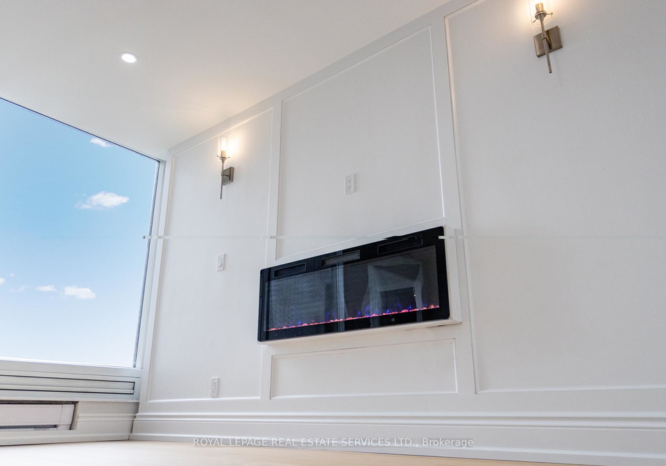 1-palace-pier-court-etobicoke-ontario-w12504166