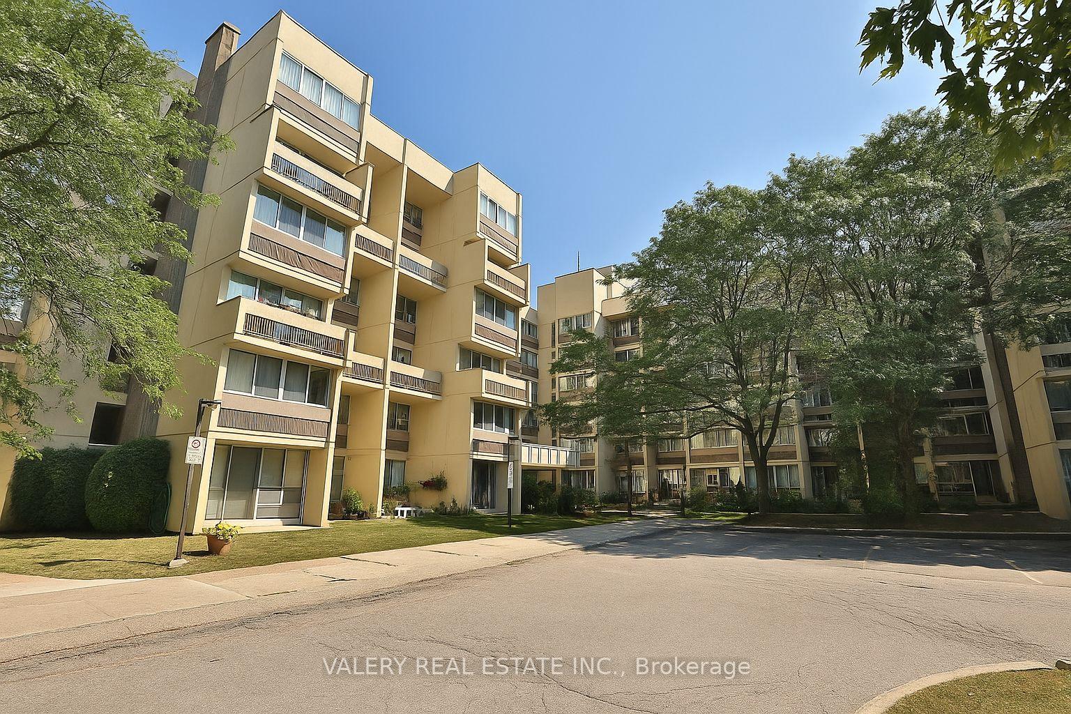 1300-marlborough-court-oakville-ontario-w12504626