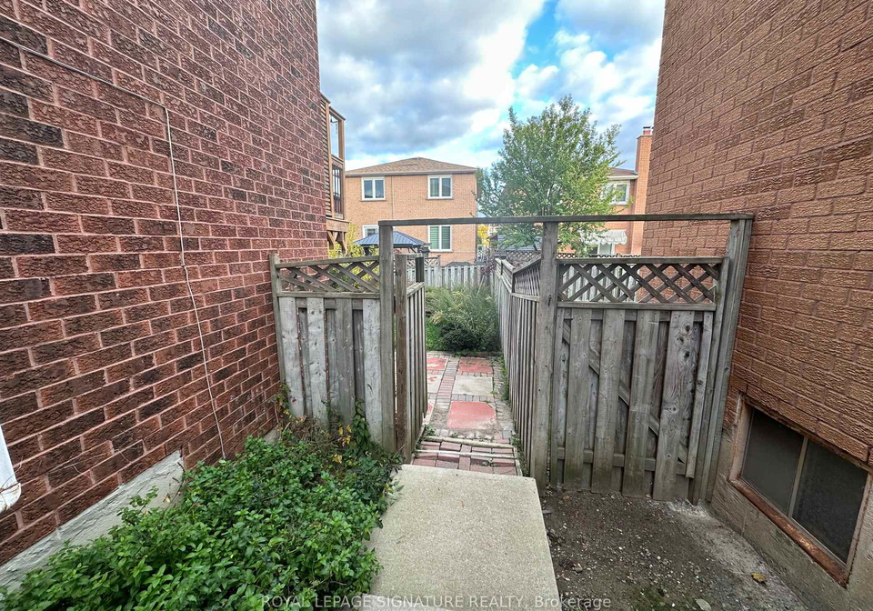 6037-dunford-drive-mississauga-ontario-w12505112