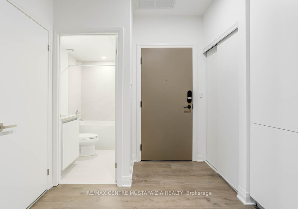 4015-the-exchange-mississauga-ontario-w12505120