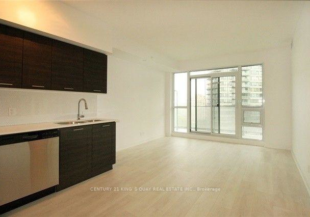 2212-lakeshore-boulevard-w-etobicoke-ontario-w12505374