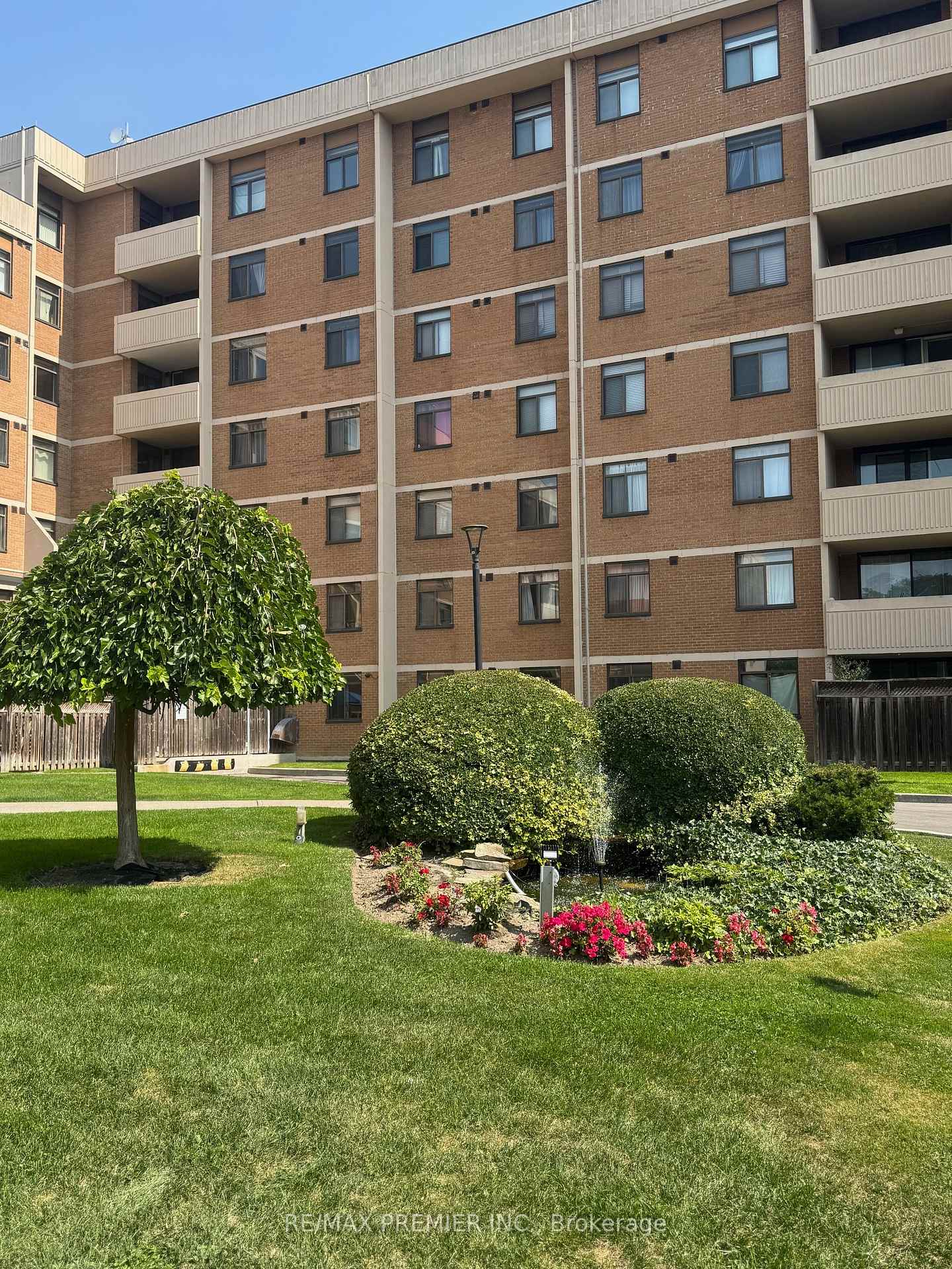 2645-jane-street-york-ontario-w12505444