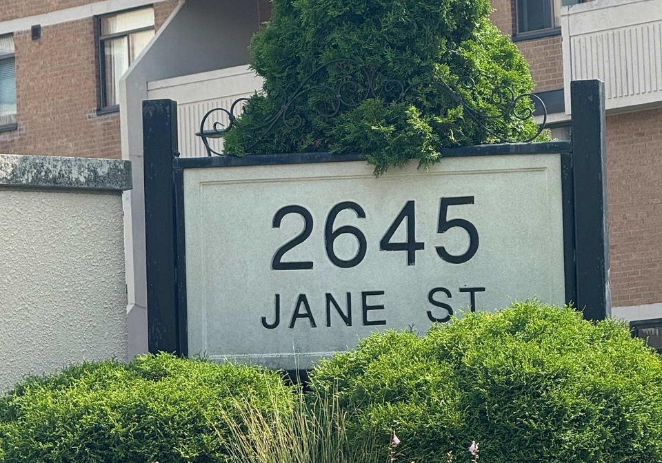 2645-jane-street-york-ontario-w12505444