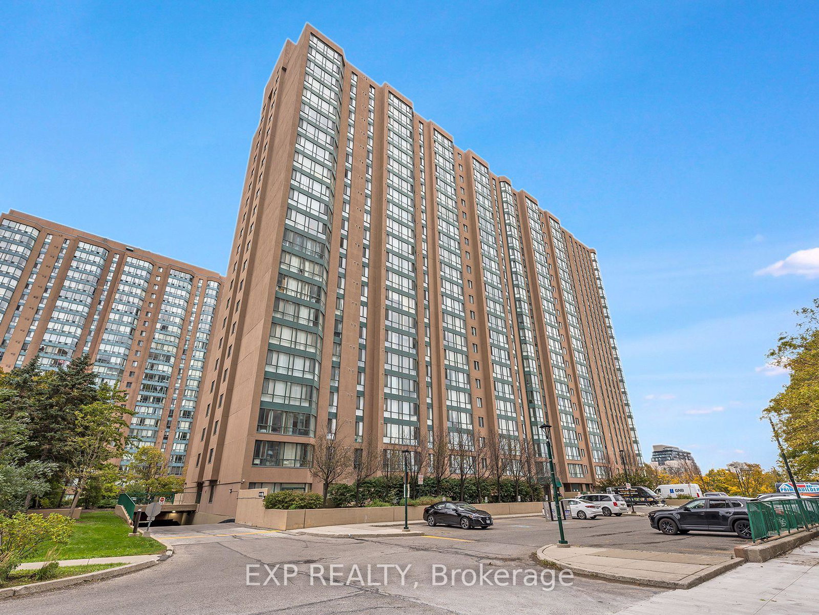 145-hillcrest-avenue-mississauga-ontario-w12505496