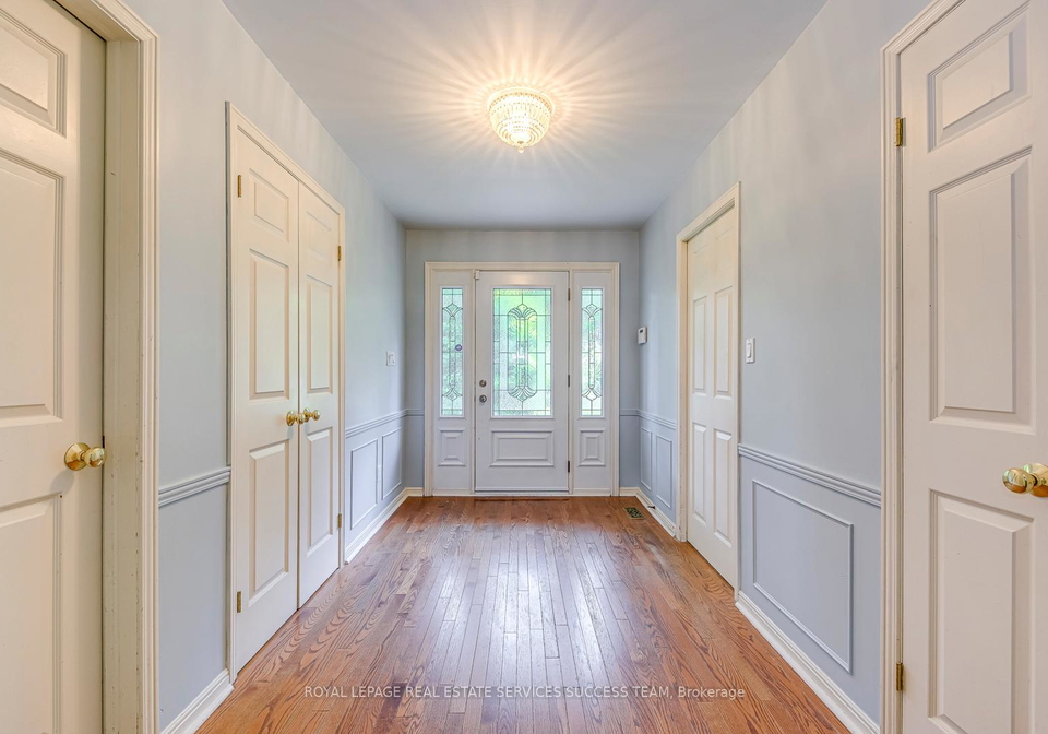 1106-crestview-street-oakville-ontario-w12505928