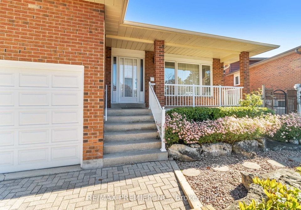 180-benjamin-boake-trail-york-ontario-w12506038