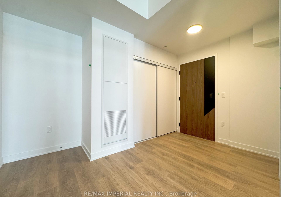 1037-the-queensway-etobicoke-ontario-w12506540