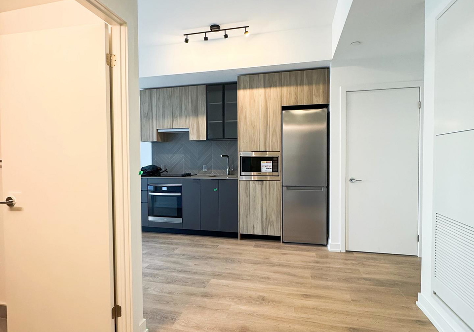 1037-the-queensway-etobicoke-ontario-w12506540