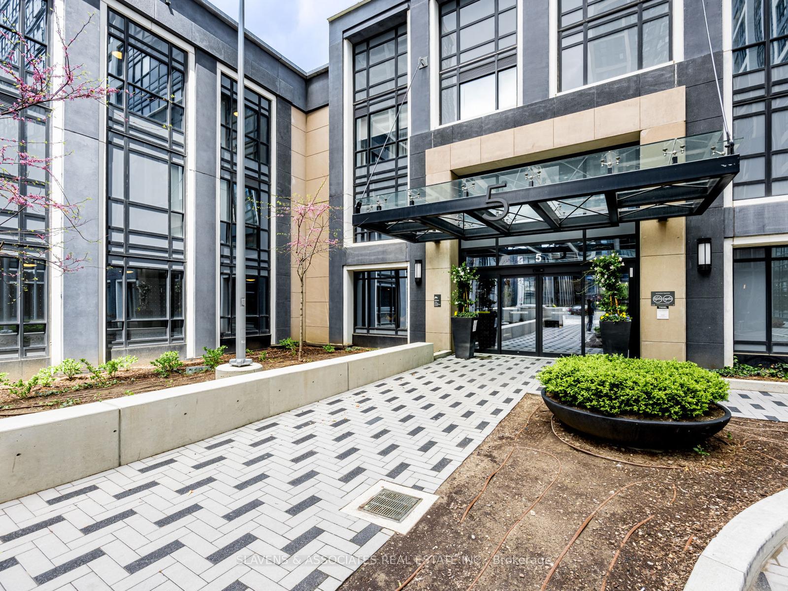 5-mabelle-avenue-etobicoke-ontario-w12506906
