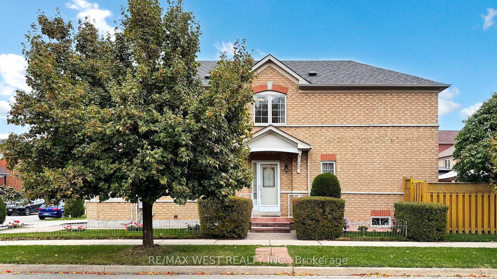 1-platinum-drive-north-york-ontario-w12507594