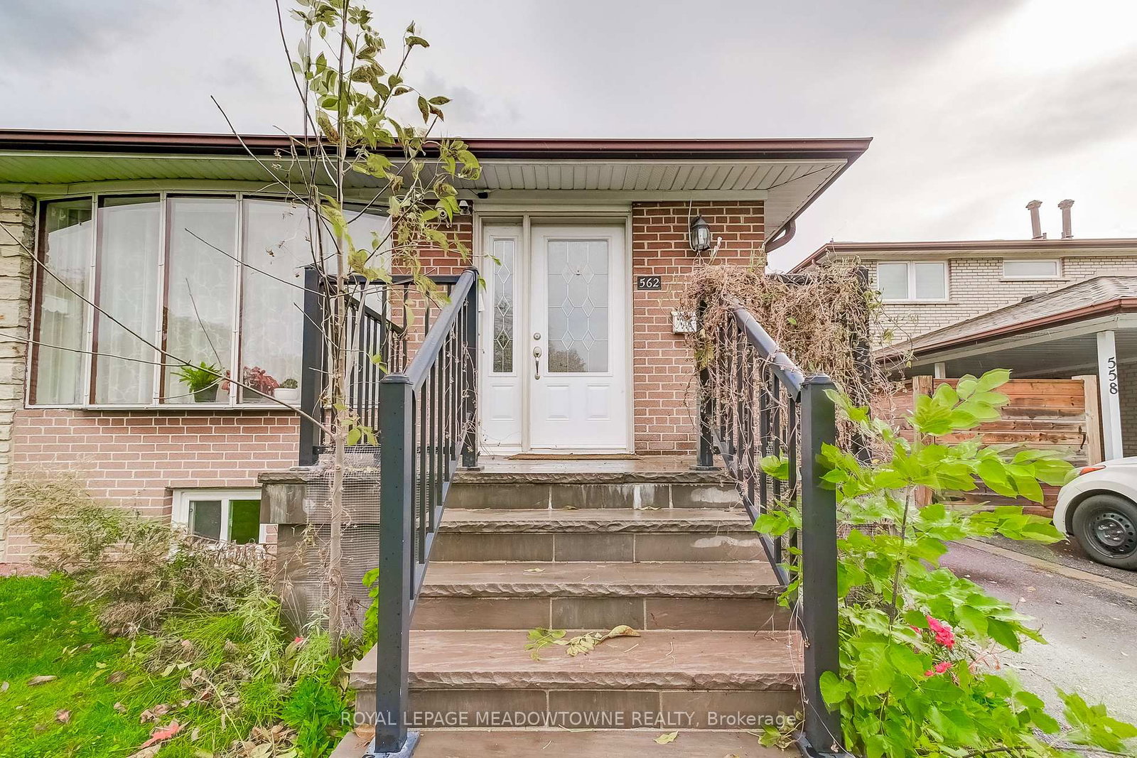 562-raphael-avenue-mississauga-ontario-w12507612